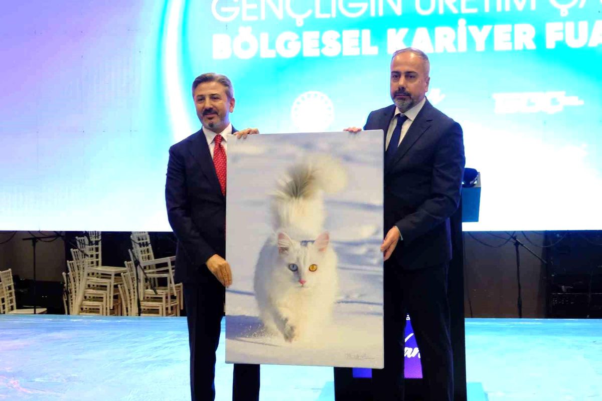 Van'da DAKAF'26 Kariyer Fuarı Başladı