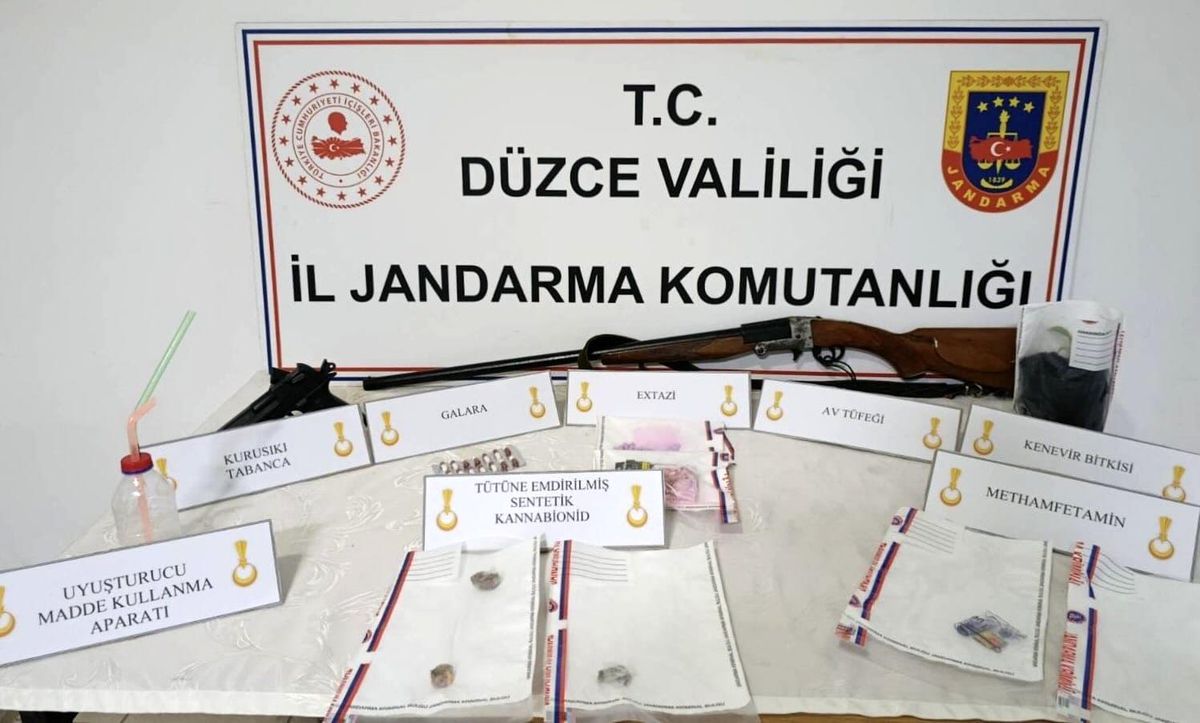 Düzce'de jandarmadan uyuşturucu operasyonu