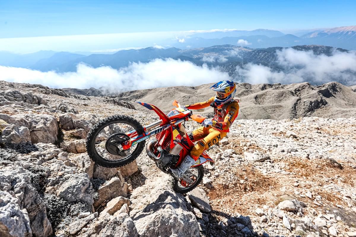 Enduro tutkunları 3 bin 200 rakıma tırmanacak