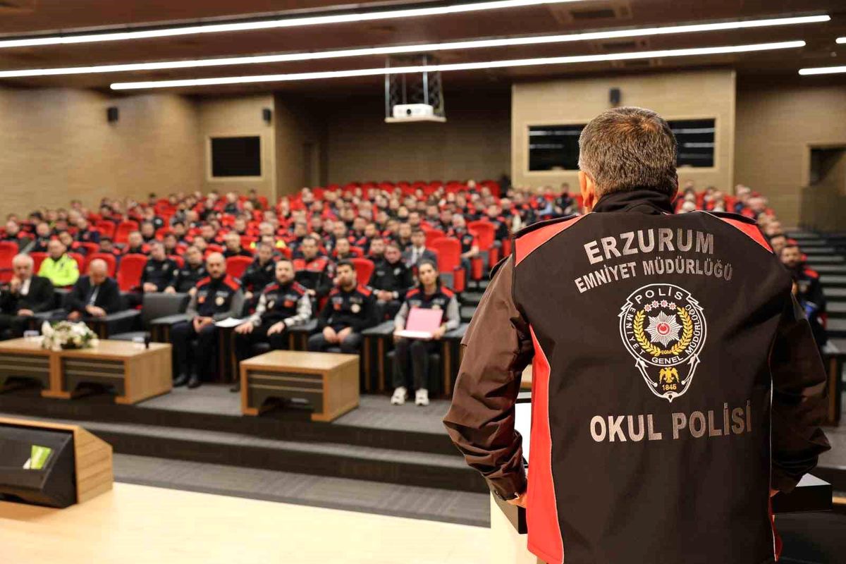 Erzurum Emniyeti'nde "Okul Polisi" zirvesi