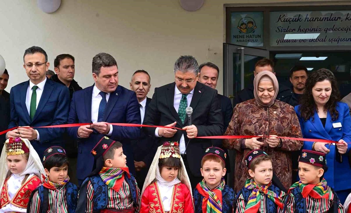 Eskişehir'de kamu kaynaklarıyla yapılan Nene Hatun Anaokulu açıldı
