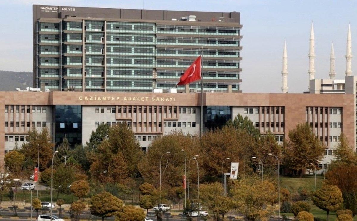 Gaziantep'te 8 yıl önce aracın içinde öldürülen 2 gencin davası sil baştan