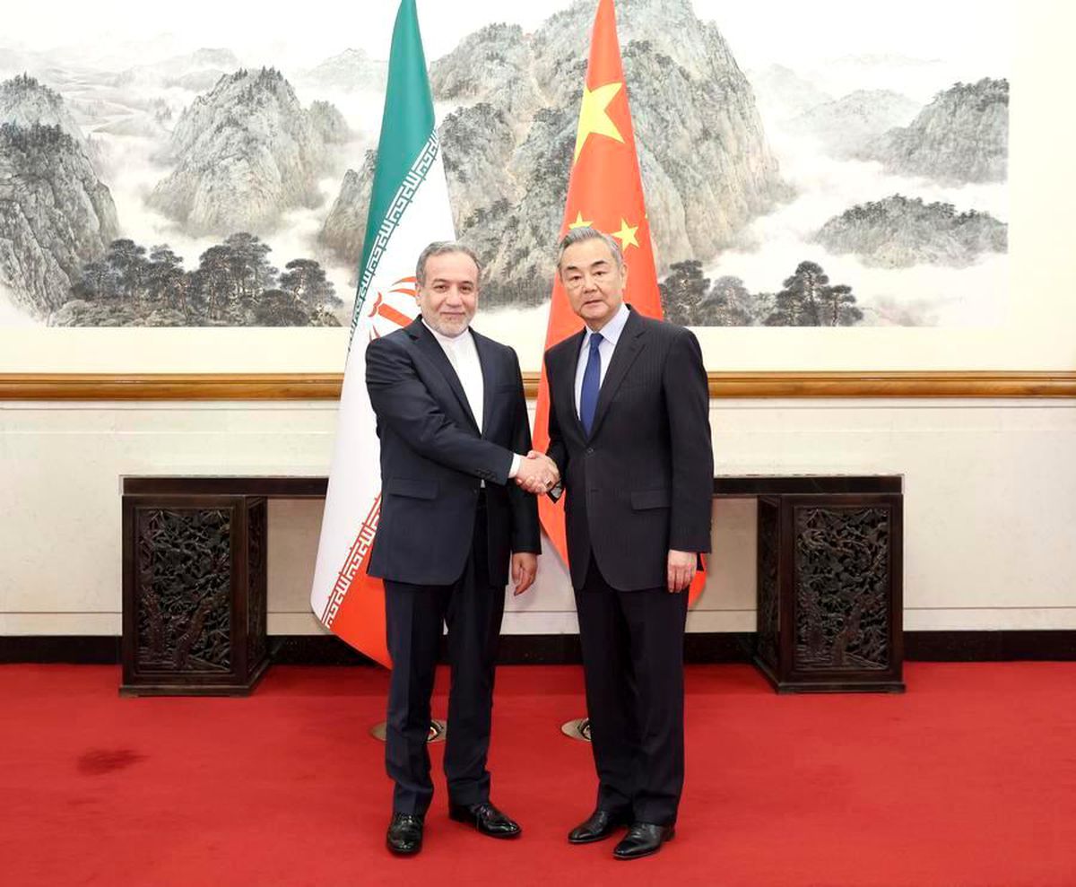 İran Dışişleri Bakanı Erakçi, 6 Mayıs'ta Çin'i Ziyaret Edecek