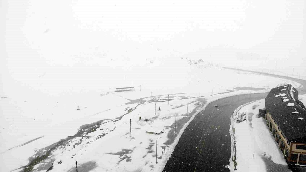 Kahramanmaraş'ta mayısta kar sürprizi
