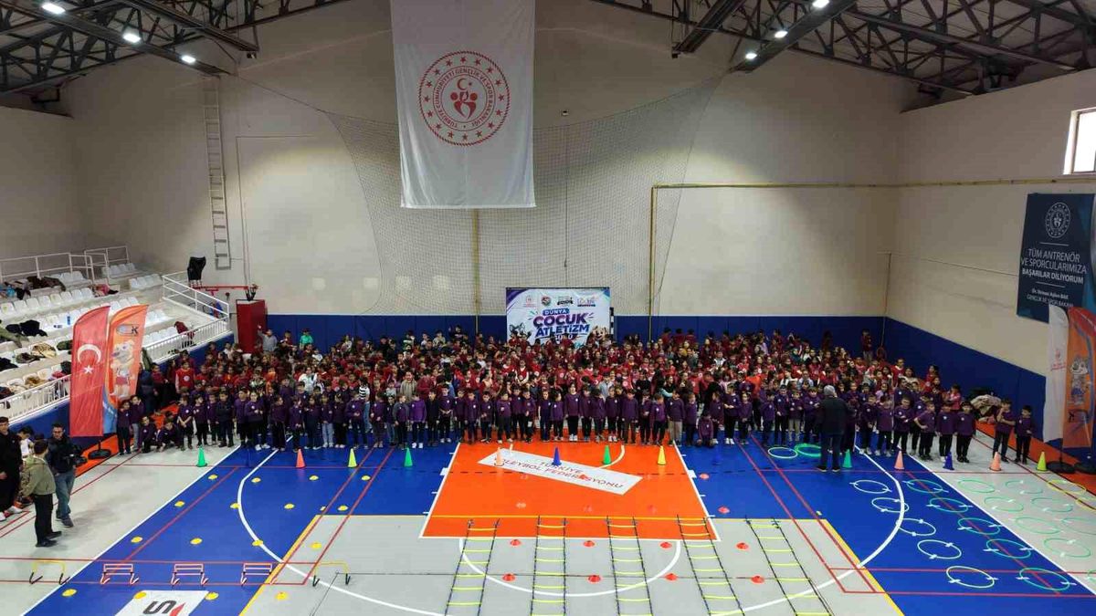 Karaman'da Dünya Çocuk Atletizm Günü kutlandı