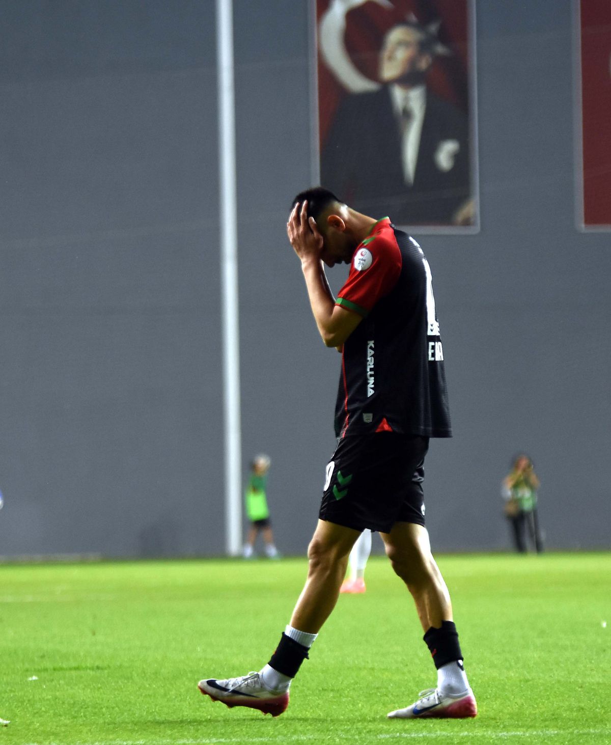 Karşıyaka'da Takım Sporlarında Hayal Kırıklığı