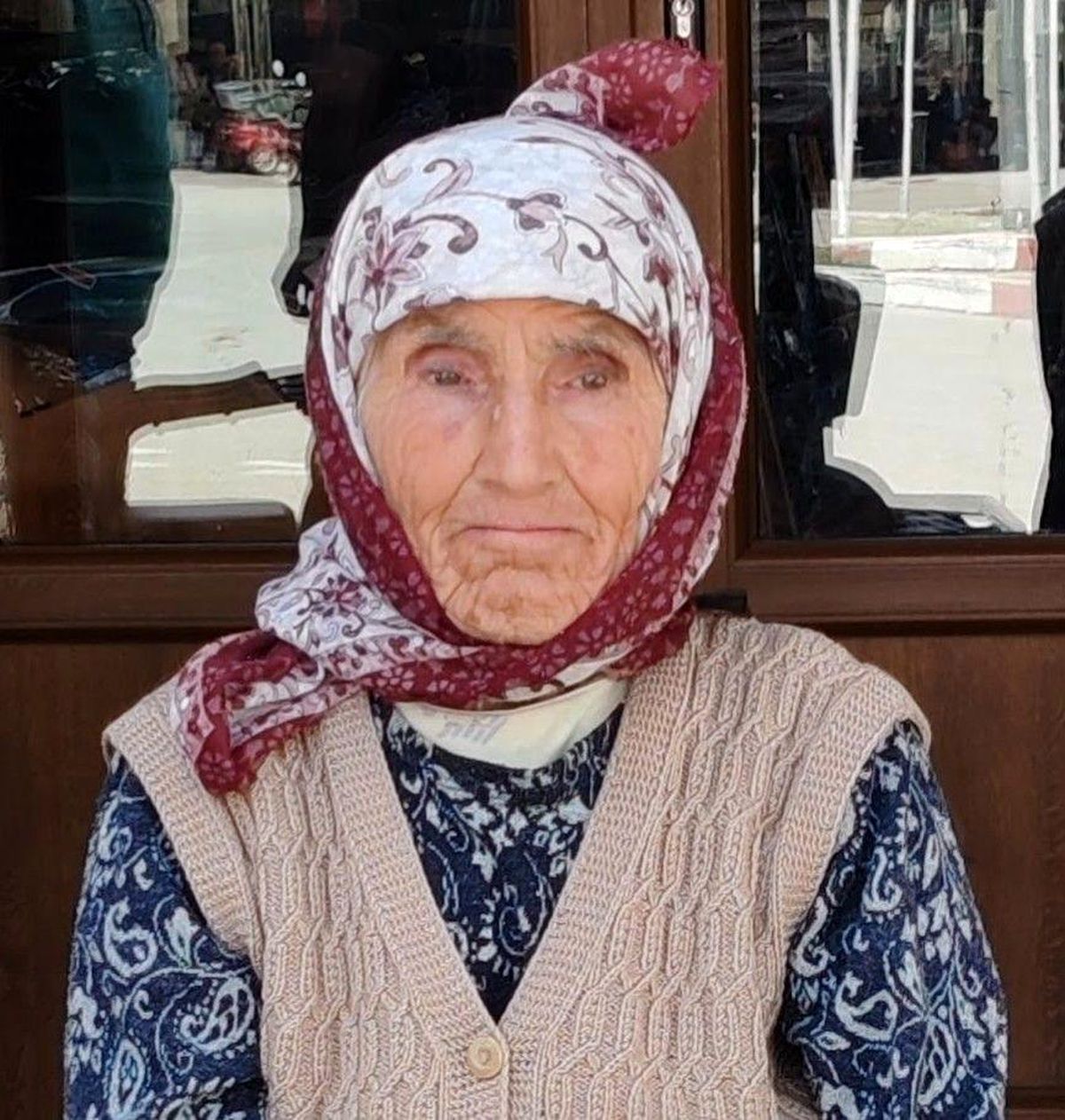 Nikfer Bezinin son ustalarından Ümmühan Apalı vefat etti