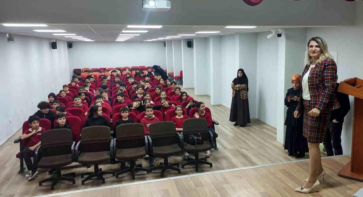 Okullarda nezaket kültürü güçleniyor