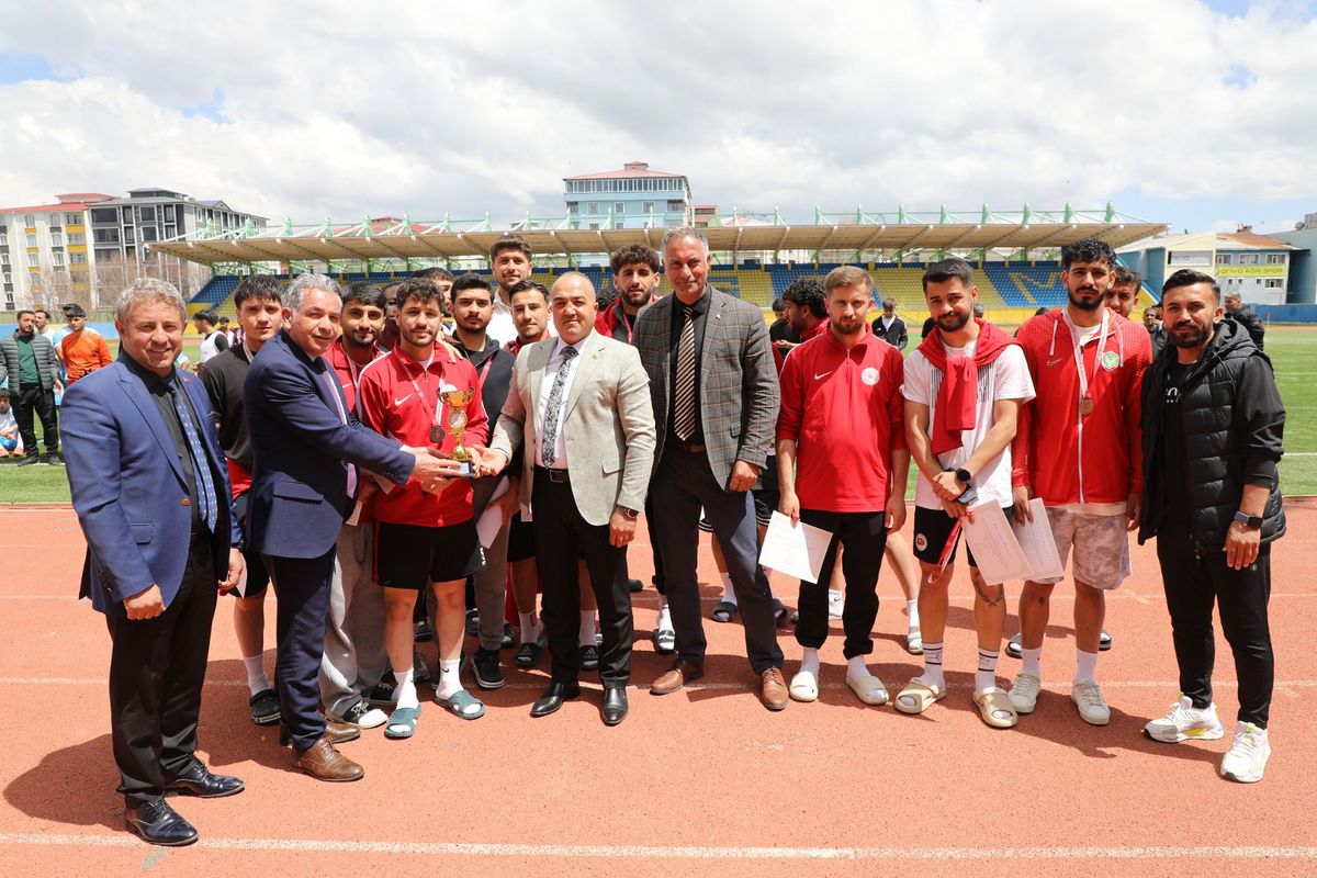 Yurtlig futbol heyecanı Ağrı’da finalle sona erdi
