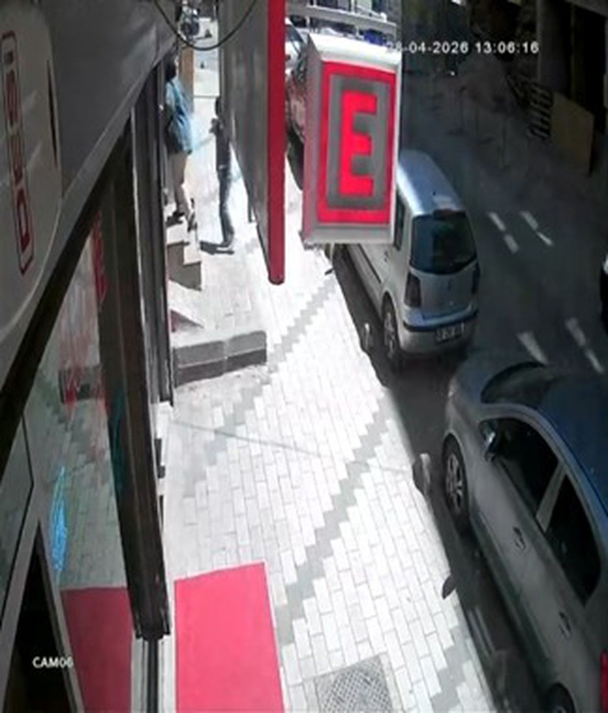 195 suç kaydı olan hırsızı güvenlik kameraları ele verdi; 2 şüpheli tutuklandı