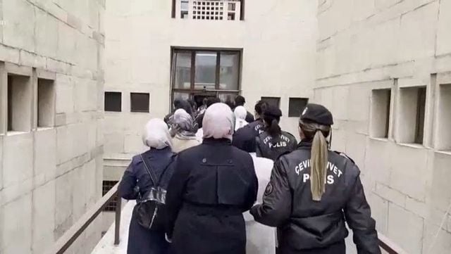 bursa da sahte doktor operasyonu 17 gozalti 5 19821648 o