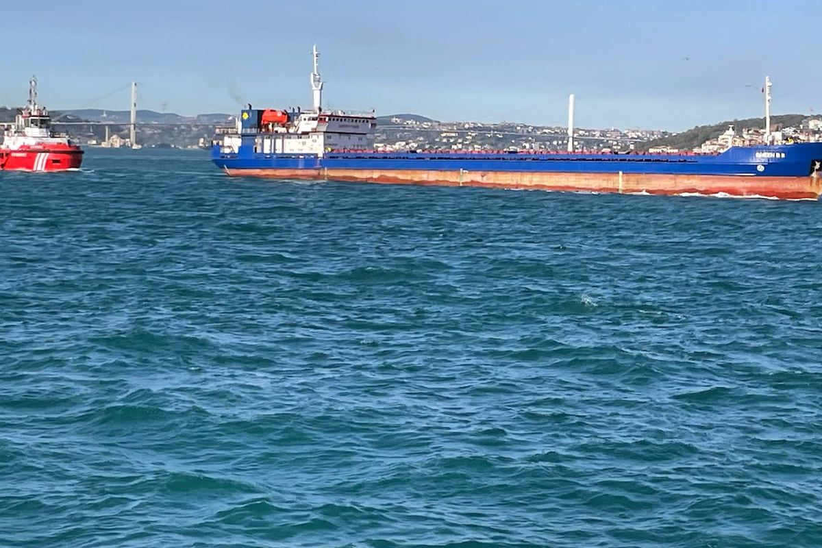 İstanbul Boğazı'nda gemi arızası! Trafik askıya alındı