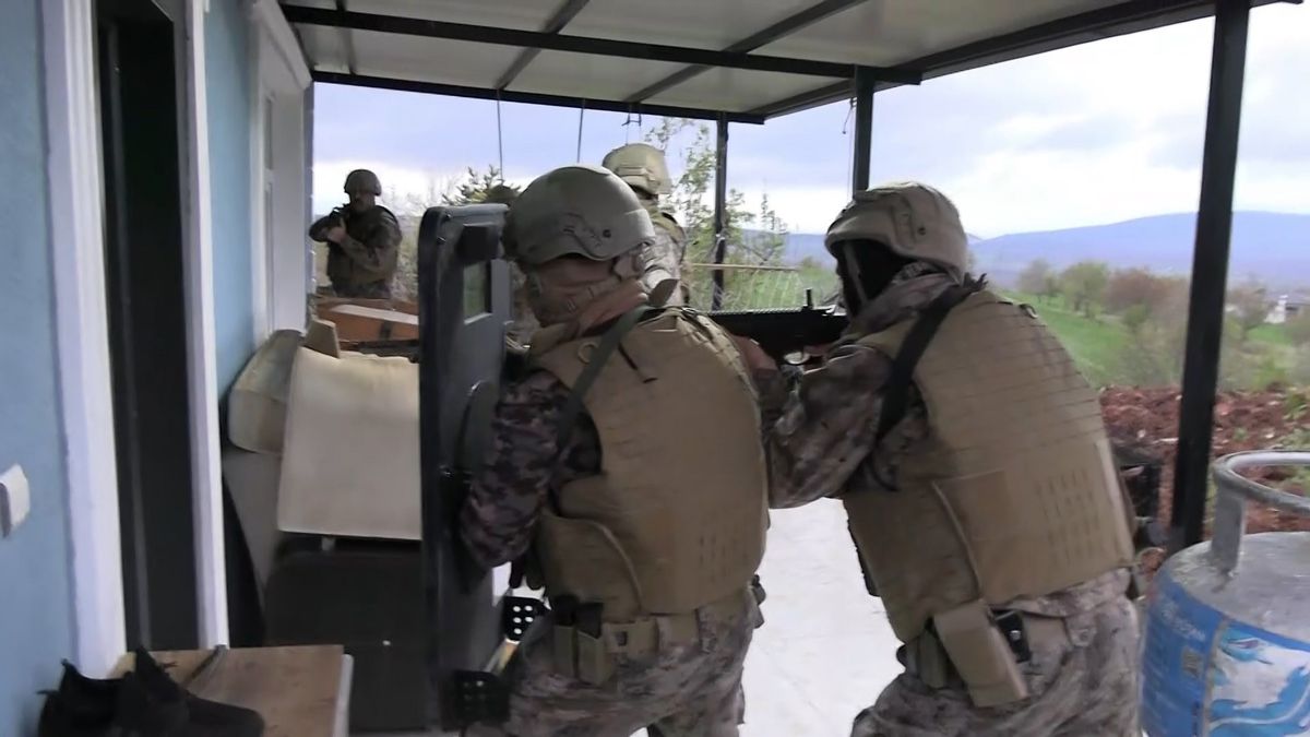 Konya'da silah kaçakçılığı operasyonu: 3 tutuklama