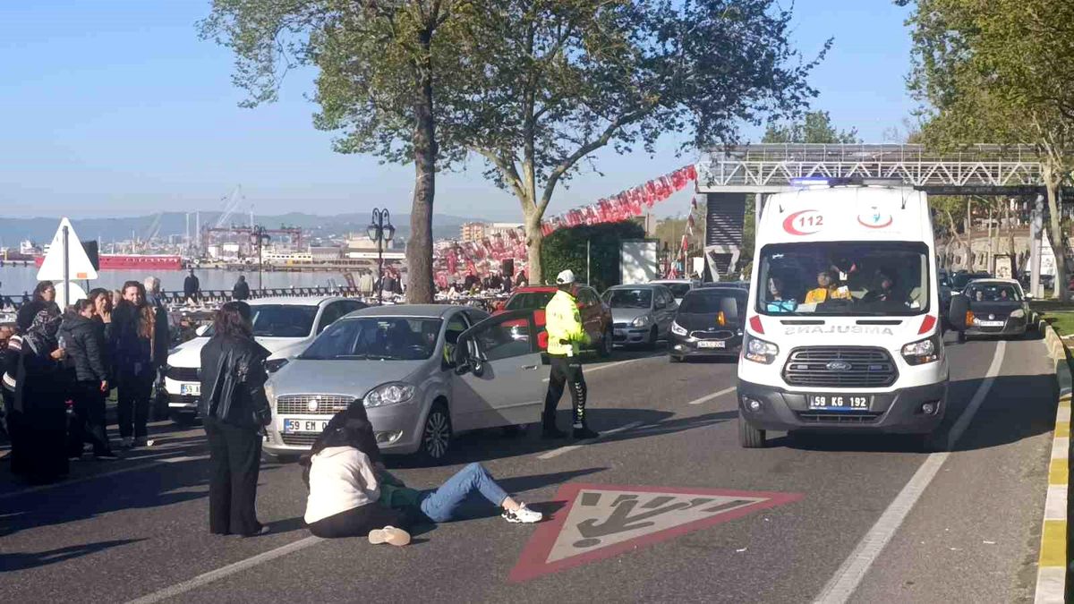 Tekirdağ'da sahil yolundaki kazada motosiklet sürücüsü yaralandı