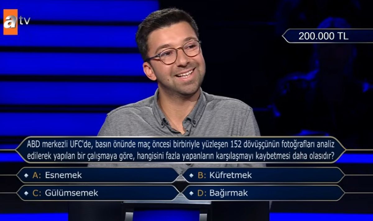 ABD merkezli UFC'de, basın önünde maç öncesi birbiriyle yüzleşen 152 dövüşçünün fotoğrafları analiz edilerek yapılan bir çalışmaya göre, hangisini...