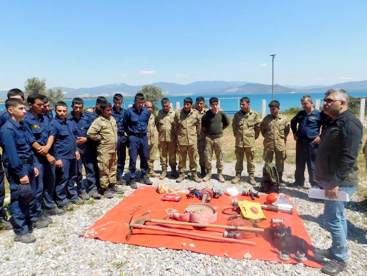 Askeri personele orman yangını eğitimi