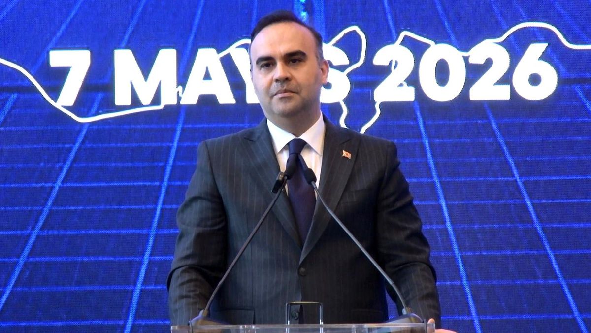 Bakan Kacır: 'Ülkemiz en az 5 üretim tesisiyle yıllık 20 gigavatın üzerinde güneş hücresi üretim kapasitesine erişecek'