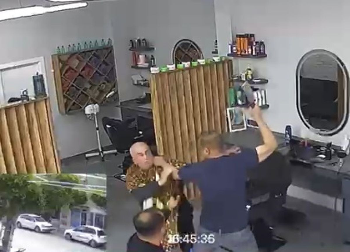 Mersin Anamur'da berberde satırlı saldırı: 2 yaralı, şüpheli tutuklandı