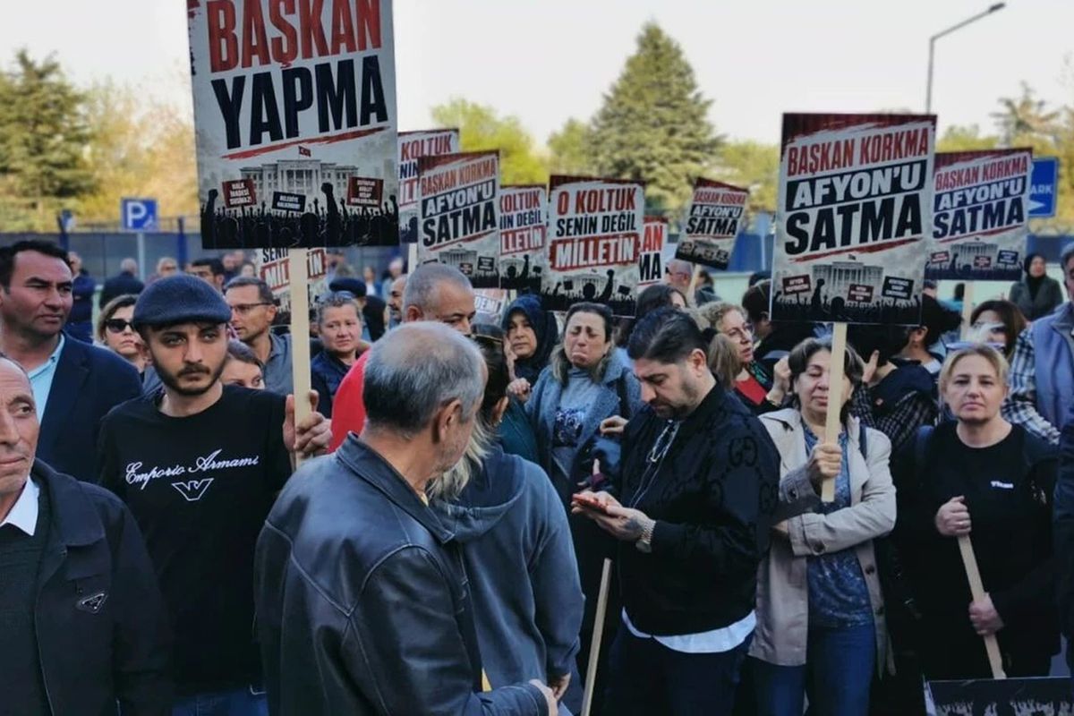 Burcu Köksal’ın AK Parti’ye geçeceği iddiası Afyon’u ayağa kaldırdı