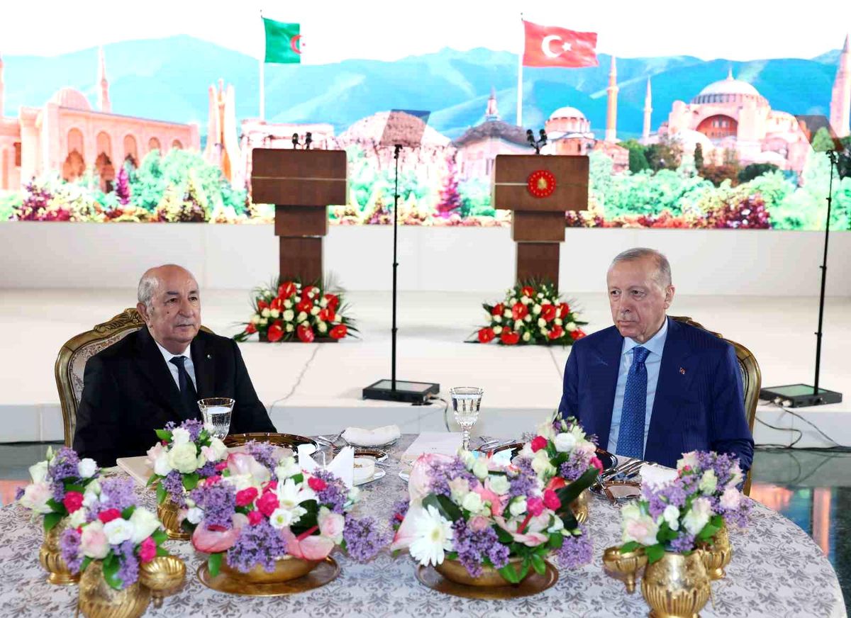 Cumhurbaşkanı Erdoğan'dan Cezayir Cumhurbaşkanı Tebbun'a Devlet Nişanı