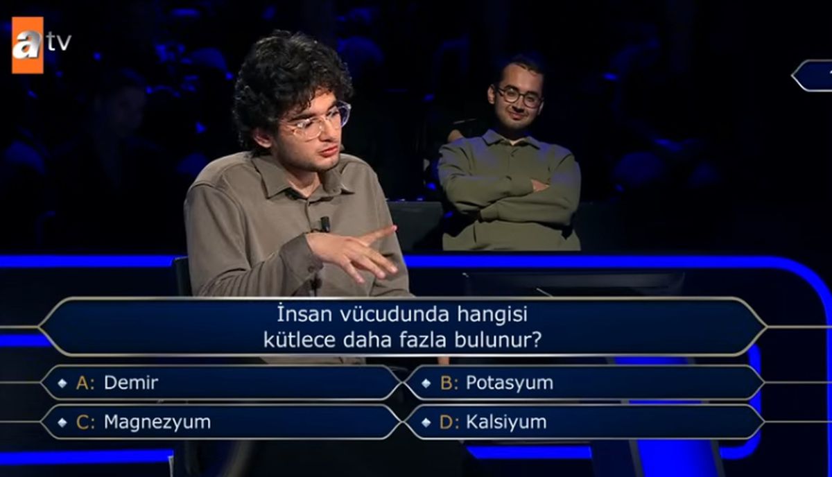İnsan vücudunda hangisi kütlece daha fazla bulunur?