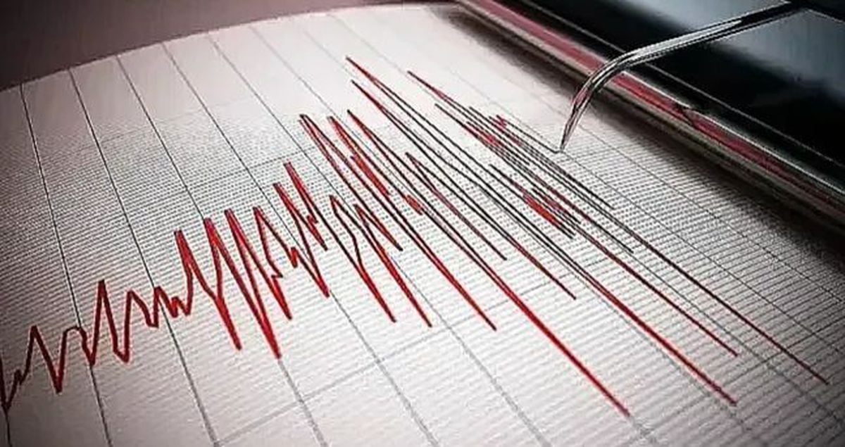 İzmir'de deprem mi oldu? SON DAKİKA! İzmir'de kaç büyüklüğünde deprem oldu?
