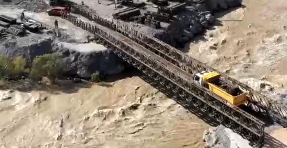 TSK'nın yaptığı köprüden test geçişler yapıldı