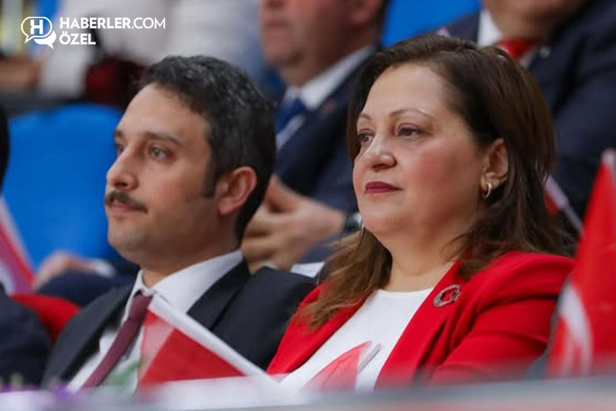 Afyon'da Burcu Köksal'dan sonra Özgür Özel'e bir şok daha