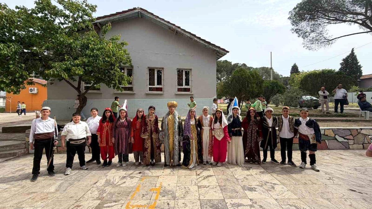 Alaşehir'de Ertelenen Nevruz Coşkusu Büyük Katılımla Kutlandı