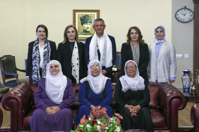 baris anneleri chpyi ziyaret e 19827724 3018 3 m