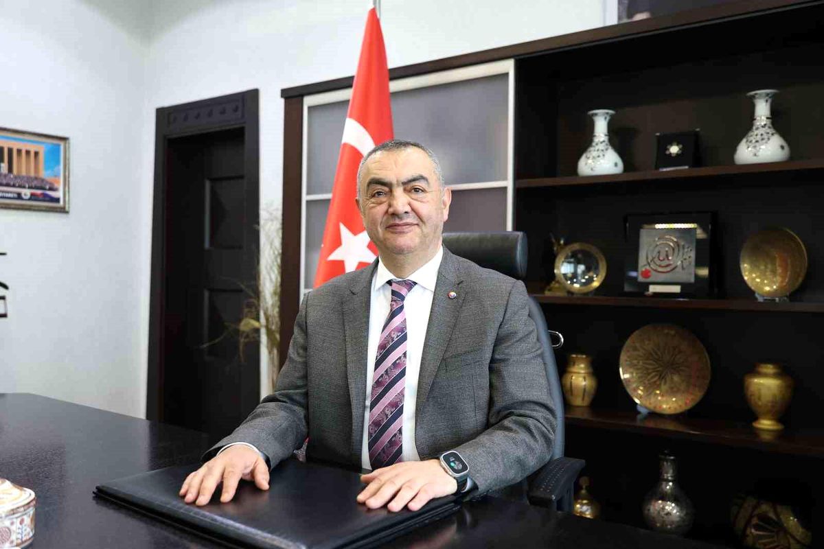 Başkan Büyüksimitci: "Annelerimiz, hayatımızın en kıymetli hazinesidir"