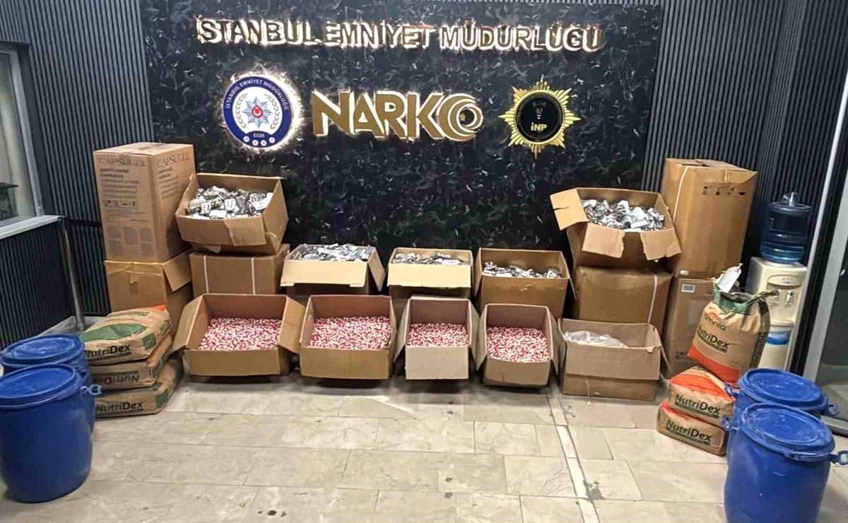 Bayrampaşa ve Güngören'de uyuşturucu operasyonu: 200 milyon değerinde uyuşturucu hap ele geçirildi