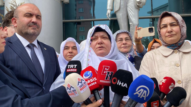 belediye baskanini kiyafeti uz 19827390 7277 1 m