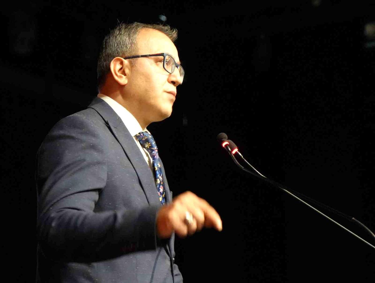 Erzurum Cumhuriyet Başsavcısı Adem Aydemir'den genç hukukçulara "Cesur olun" çağrısı