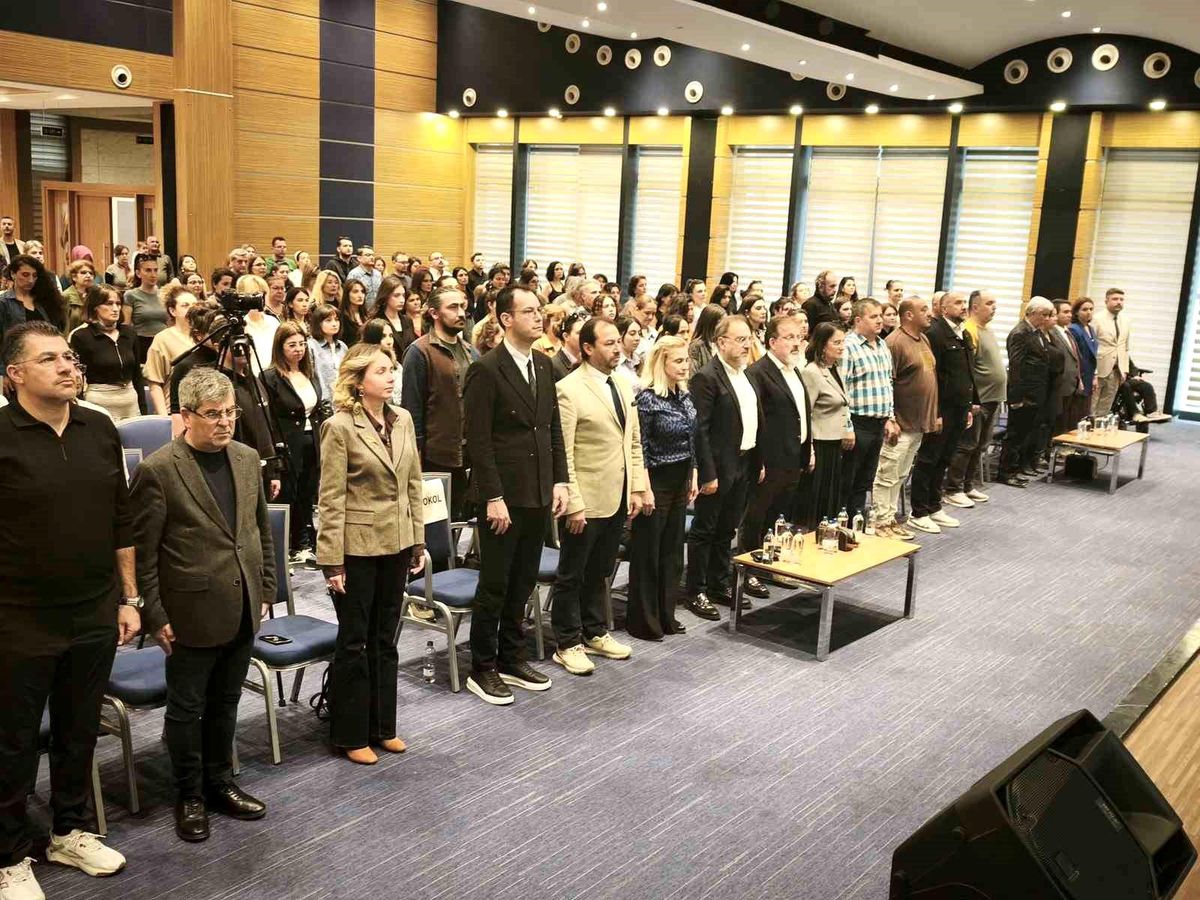 MTK'de yapay zeka ve dijital ebeveynlik paneli yoğun ilgi gördü