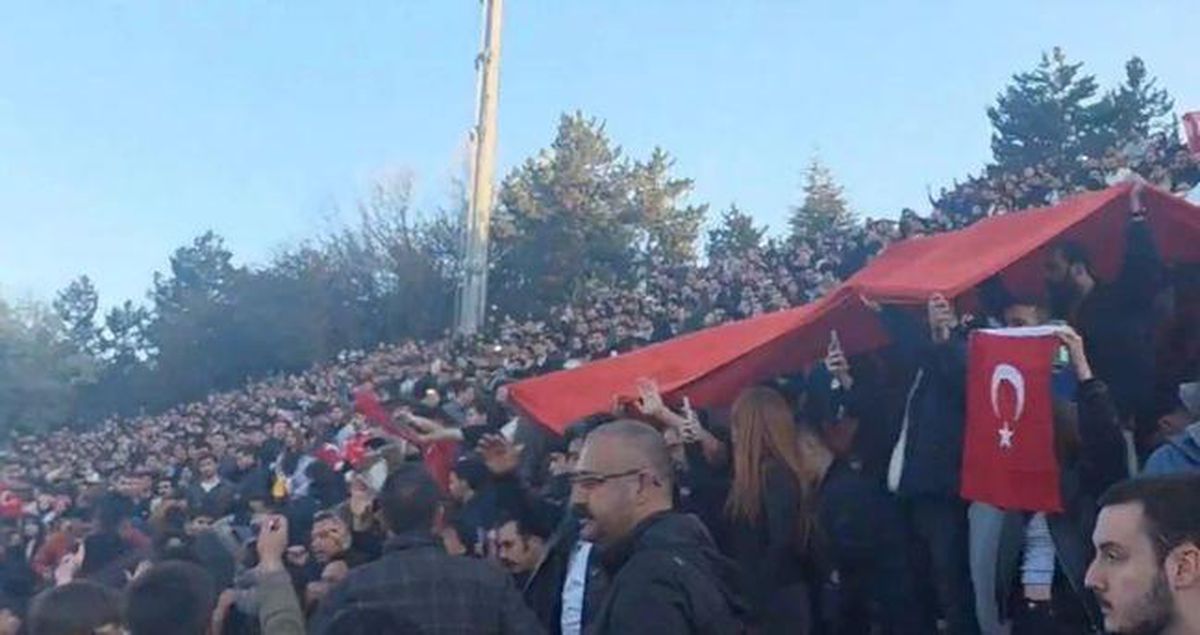 ODTÜ saldırı SON DAKİKA! ODTÜ'de Türk bayrağına mı saldırıldı? ODTÜ'de ne oldu, Türk bayrağı olayı nedir? ...