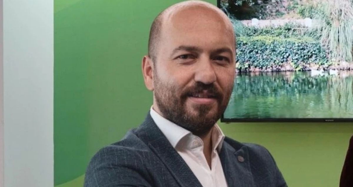 Oktay Özel gözaltına mı alındı, neden gözaltına alındı? İBB Genel Sekreter Yardımcısı Oktay Özel kimdir, k...