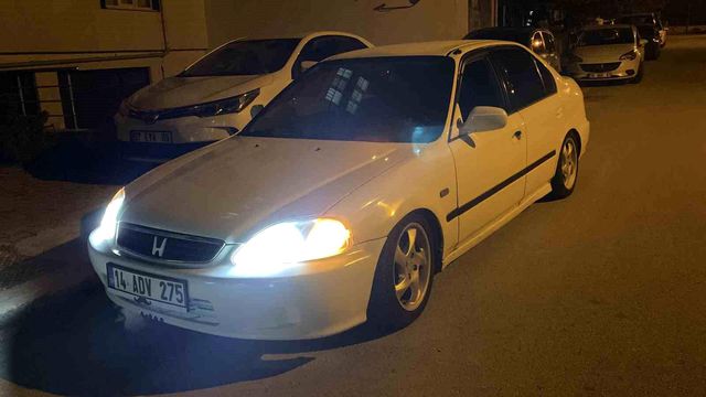 polisi gorunce aracini calisir vaziyette bira 2 19829210 o