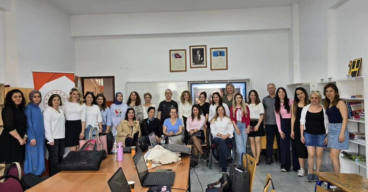 Aydın'da öğretmenlere yapay zeka destekli eğitim atölyesi