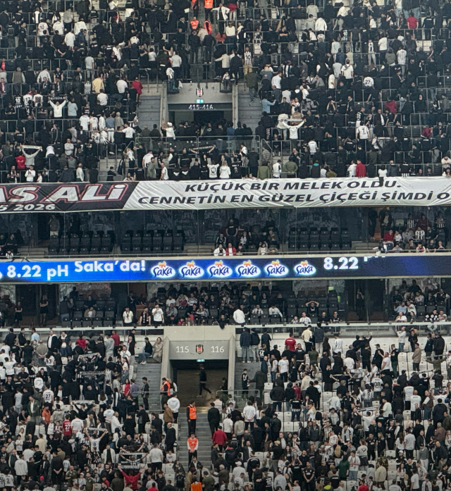 besiktasli taraftarlardan derb 19831461 6516 1 m