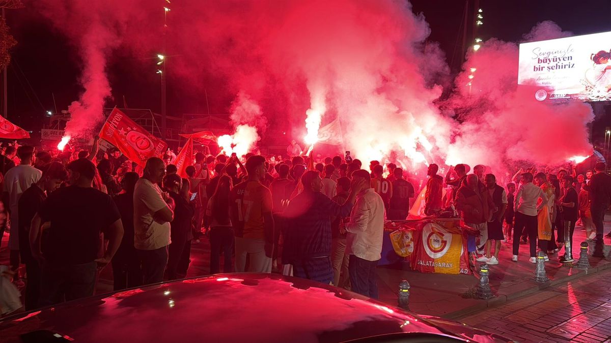 Galatasaray'ın Şampiyonluğu Bodrum'da Kutlandı