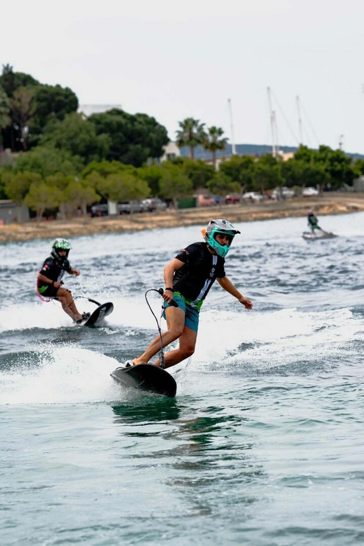 Bodrum'da su jeti, flyboard ve motosurf yarışları nefes kesti