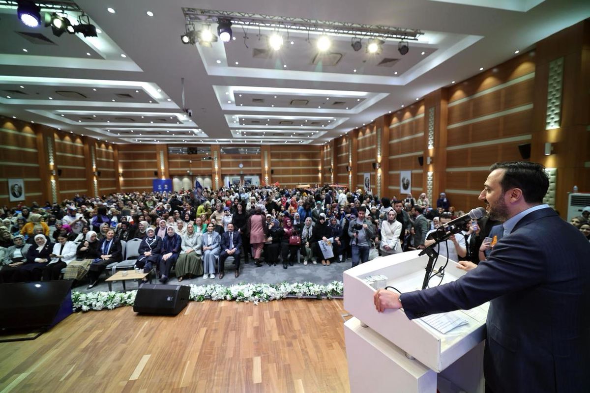 Cumhurbaşkanı Erdoğan, AK Parti İstanbul Kadın Kolları Danışma Meclisi'ne Telefonla Bağlandı