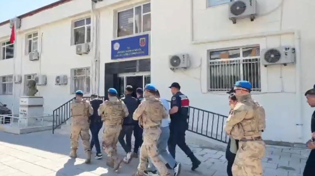 Diyarbakır ve Mersin'de uyuşturucu operasyonu; 90 gözaltı