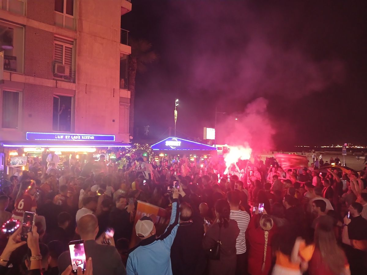 Galatasaray'ın şampiyonluğu İzmir'de coşkuyla kutlandı