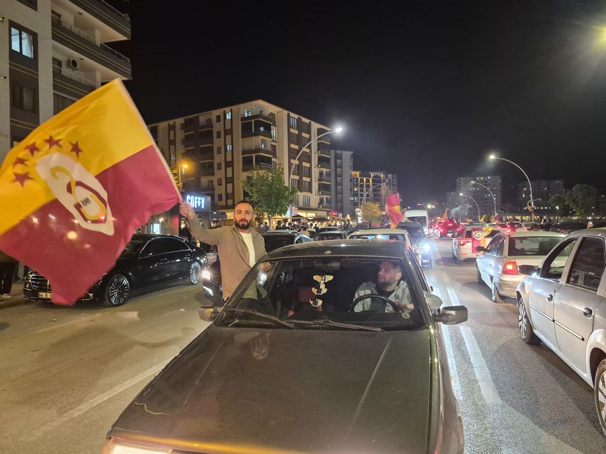 Galatasaray'ın 26. Şampiyonluğu Malatya'da Kutlandı