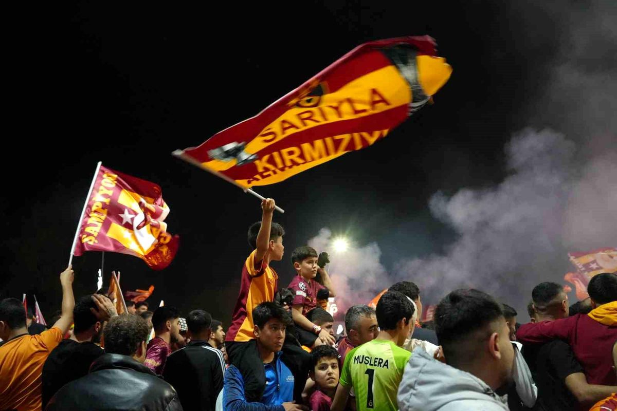Gaziantep'te Galatasaray'ın 26. şampiyonluğu kutlandı