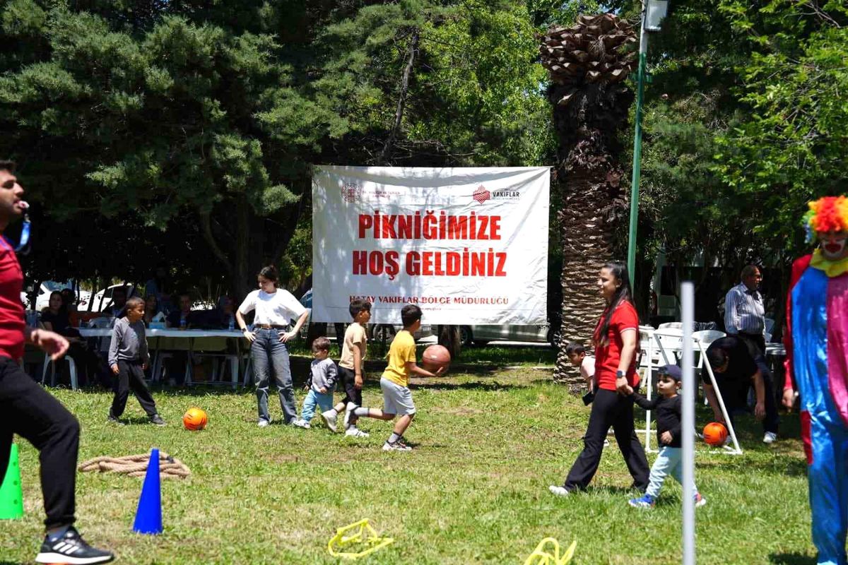 Hatay'da düzenlenen piknikte depremzede çocuklar doyasıya eğlendi