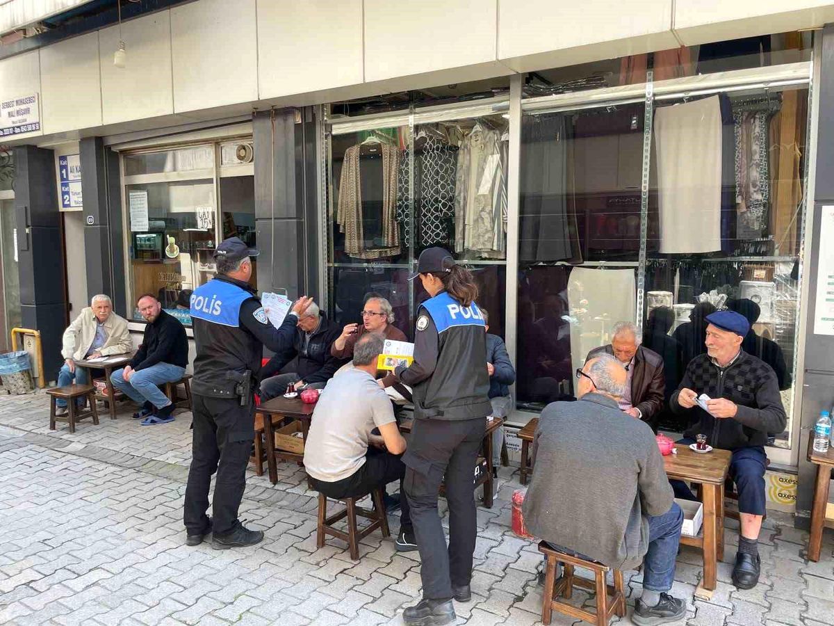 İlkadım'da 327 vatandaşa 'Güvenli Mahallem' bilgilendirmesi