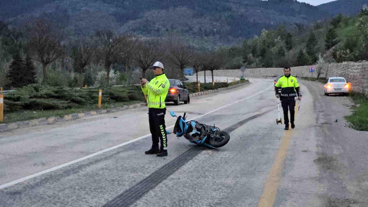 Karabük'te otomobil ile motosiklet çarpıştı: 1 ölü